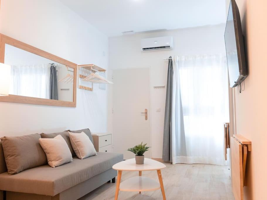 Acogedor Estudio En Triana Con Jacuzzi Y Wifi Sewilla Zewnętrze zdjęcie