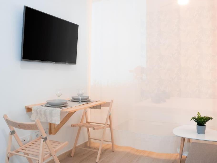 Acogedor Estudio En Triana Con Jacuzzi Y Wifi Sewilla Zewnętrze zdjęcie