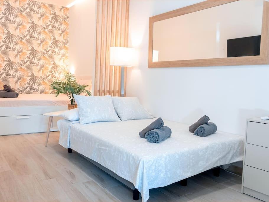Acogedor Estudio En Triana Con Jacuzzi Y Wifi Sewilla Zewnętrze zdjęcie